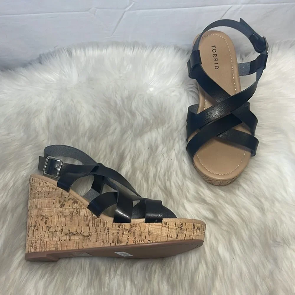 Torrid Black Vegan Leather Gladiator Cork Wedge‎ Sandals Sz 8.5 WIDE